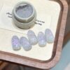 مرآة الوهم أبيض
